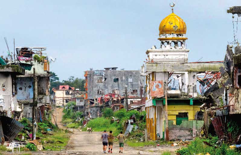 Blick auf die zerbombte Stadt Marawi auf der philippinischen Insel Mindanao.